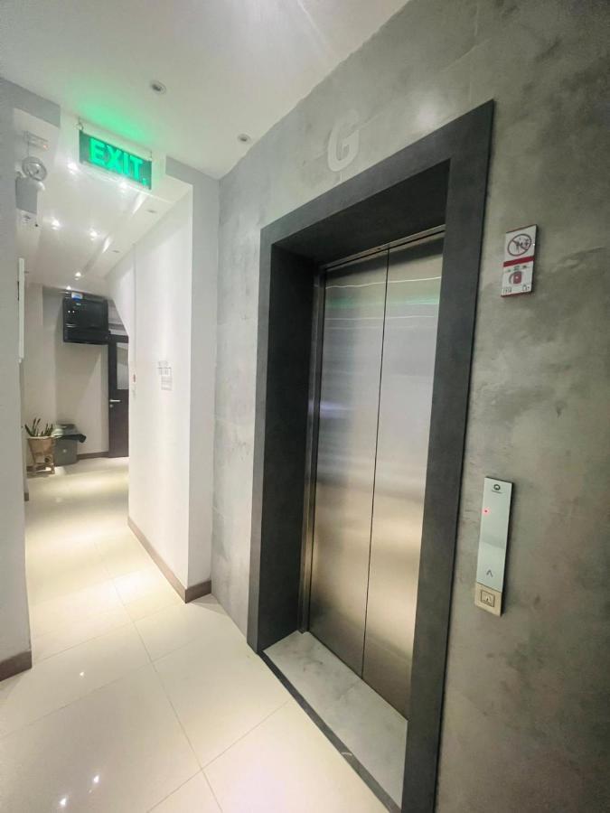 Oxy Suites G-03 At Shop House Meisterstadt Pollux Habibie Batam Ngoại thất bức ảnh
